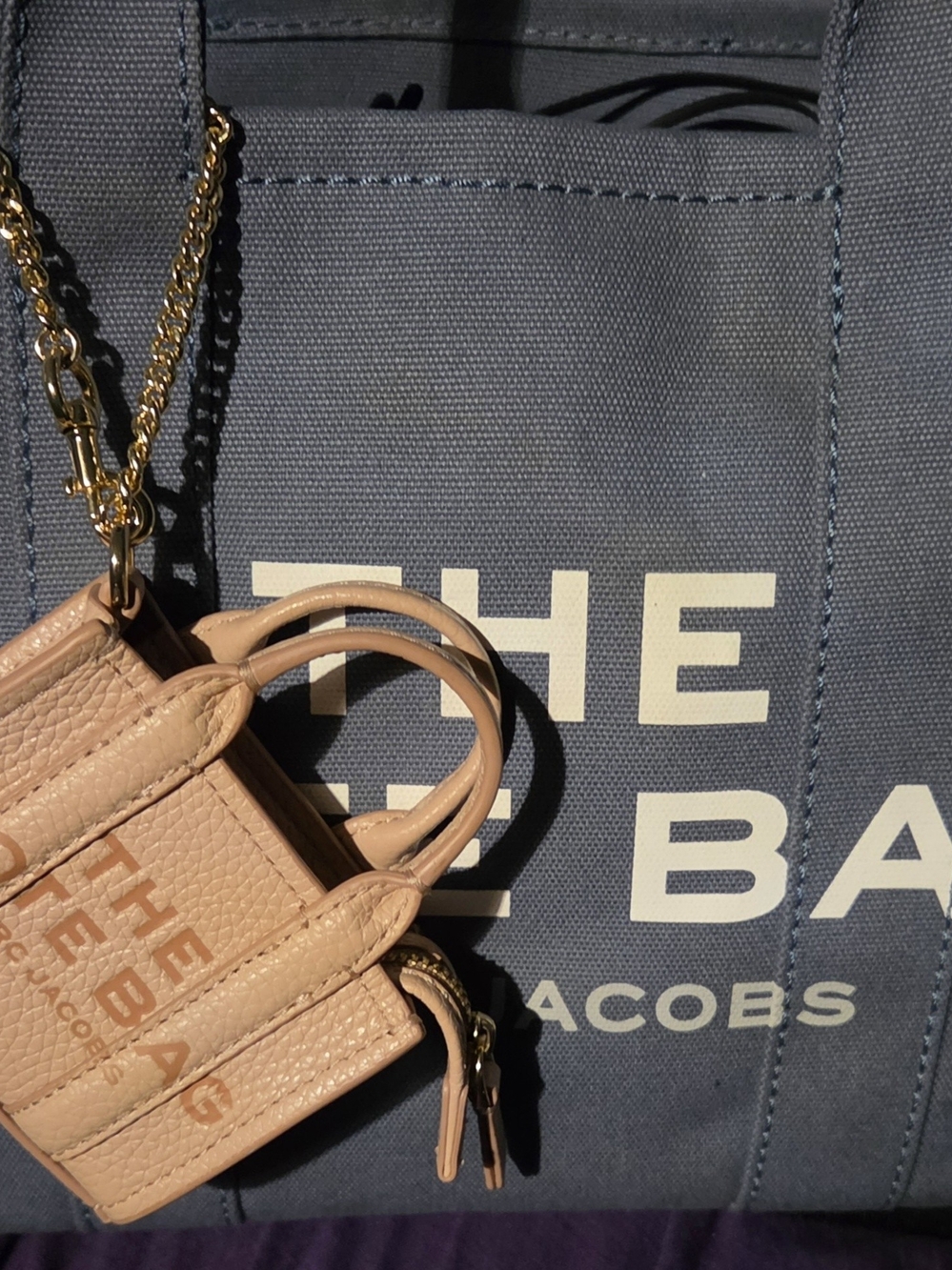 Marc Jacobs The Tote Bag Mini Bag Charm in Blush Pink - Picture 9 of 9